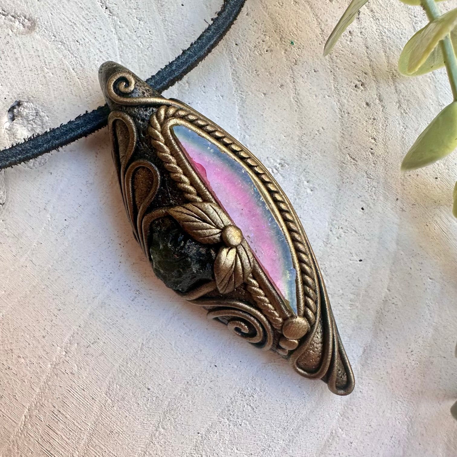 Healing crystal necklace with watermelon tourmaline and moldavite