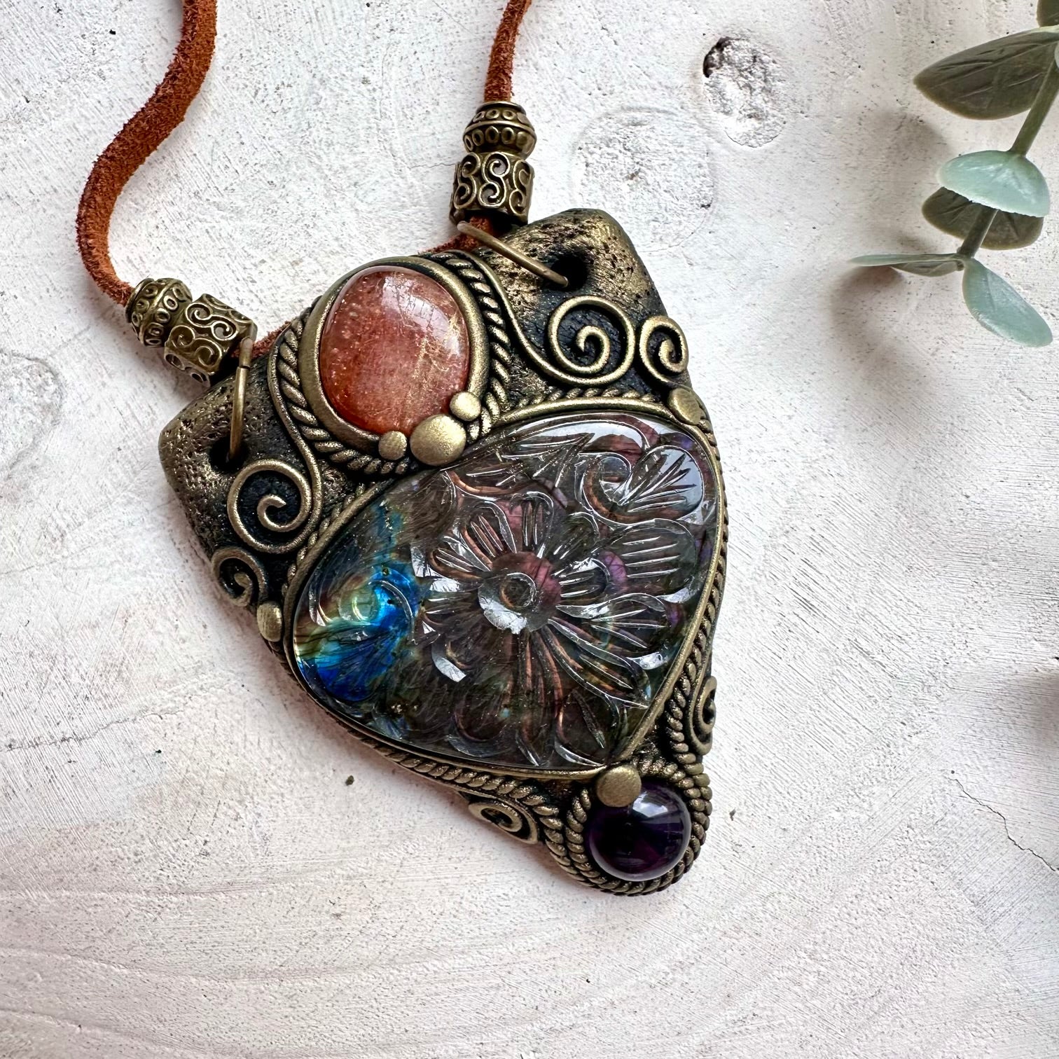 Labradorite Sunstone & Amethyst Curved Necklace – Transformation Crystal Jewelry