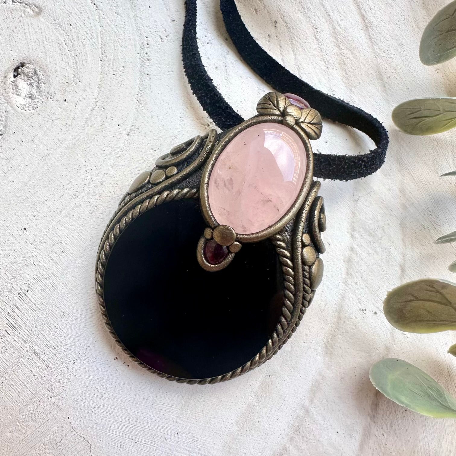 Obsidian Mirror Necklace with Rose Quartz, Ruby & Garnet – Healing Crystal Scrying Pendant