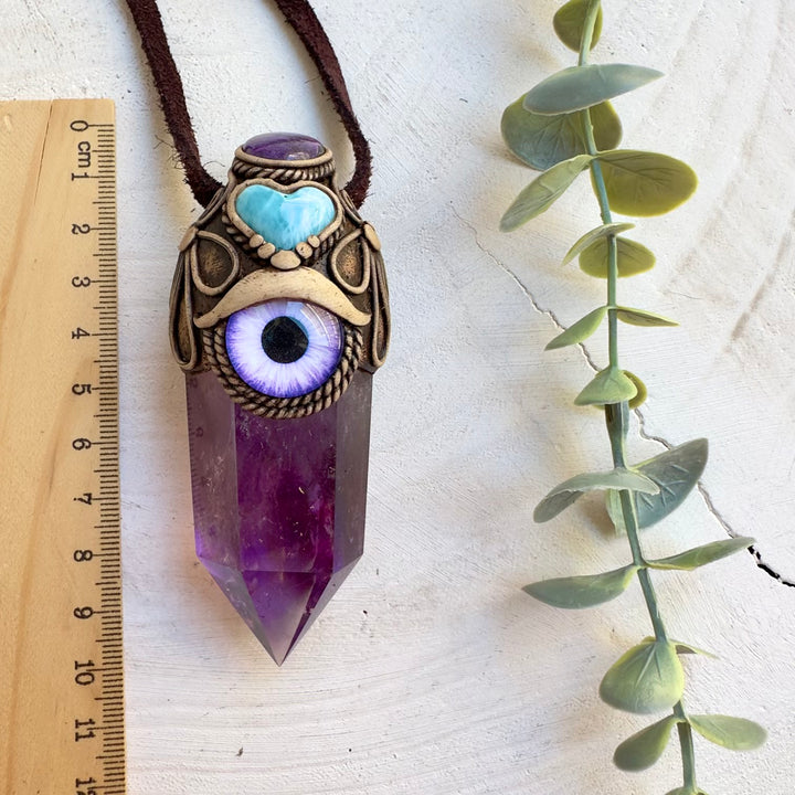Spiritual crystal pendant necklace for intuition and clarity