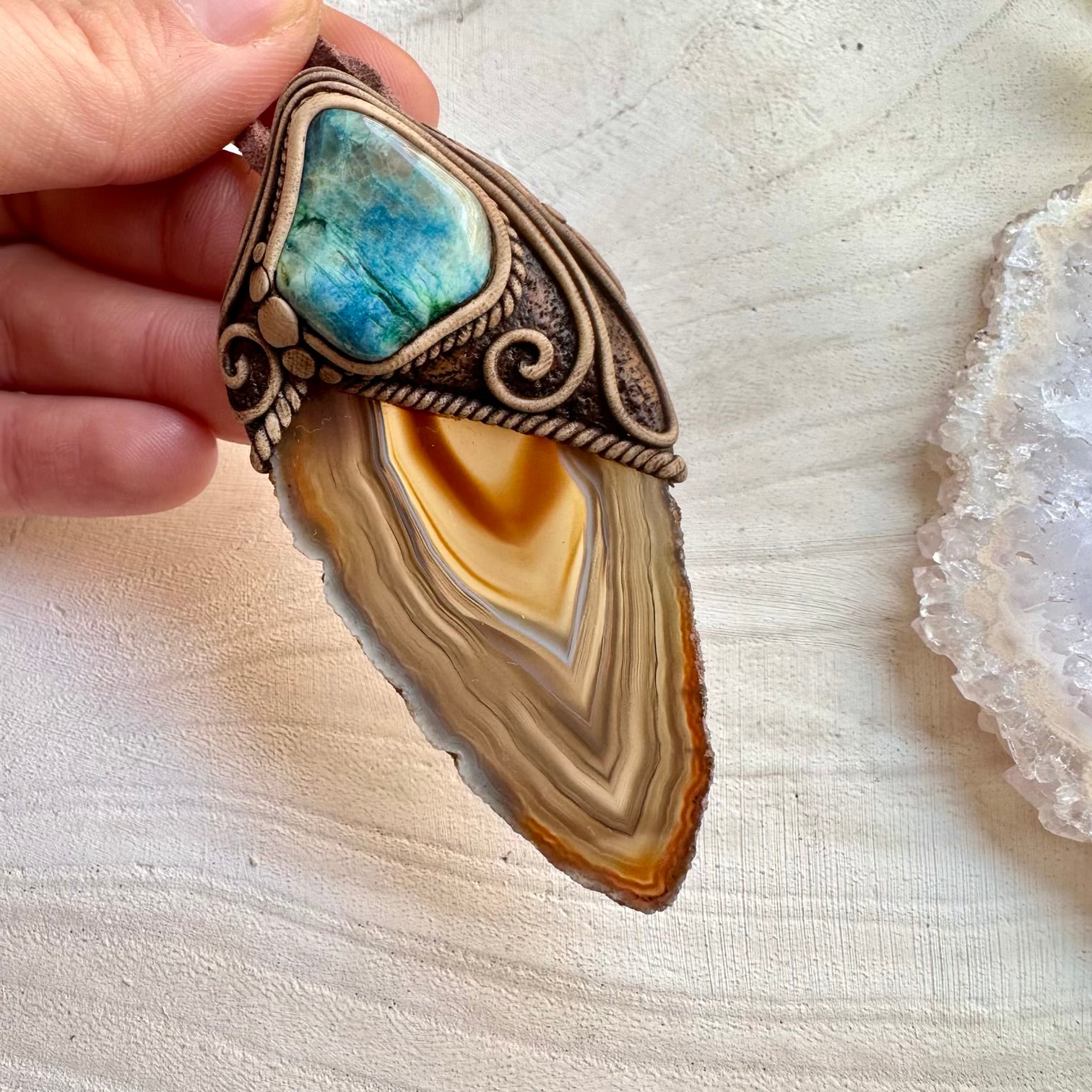 Agate slice and chrysocolla pendant necklace