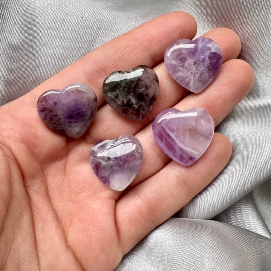 Amethyst Heart Crystal – Natural Polished Purple Gemstone 20 mm (1 or 5 Pieces Set) - FairyGardenGlow