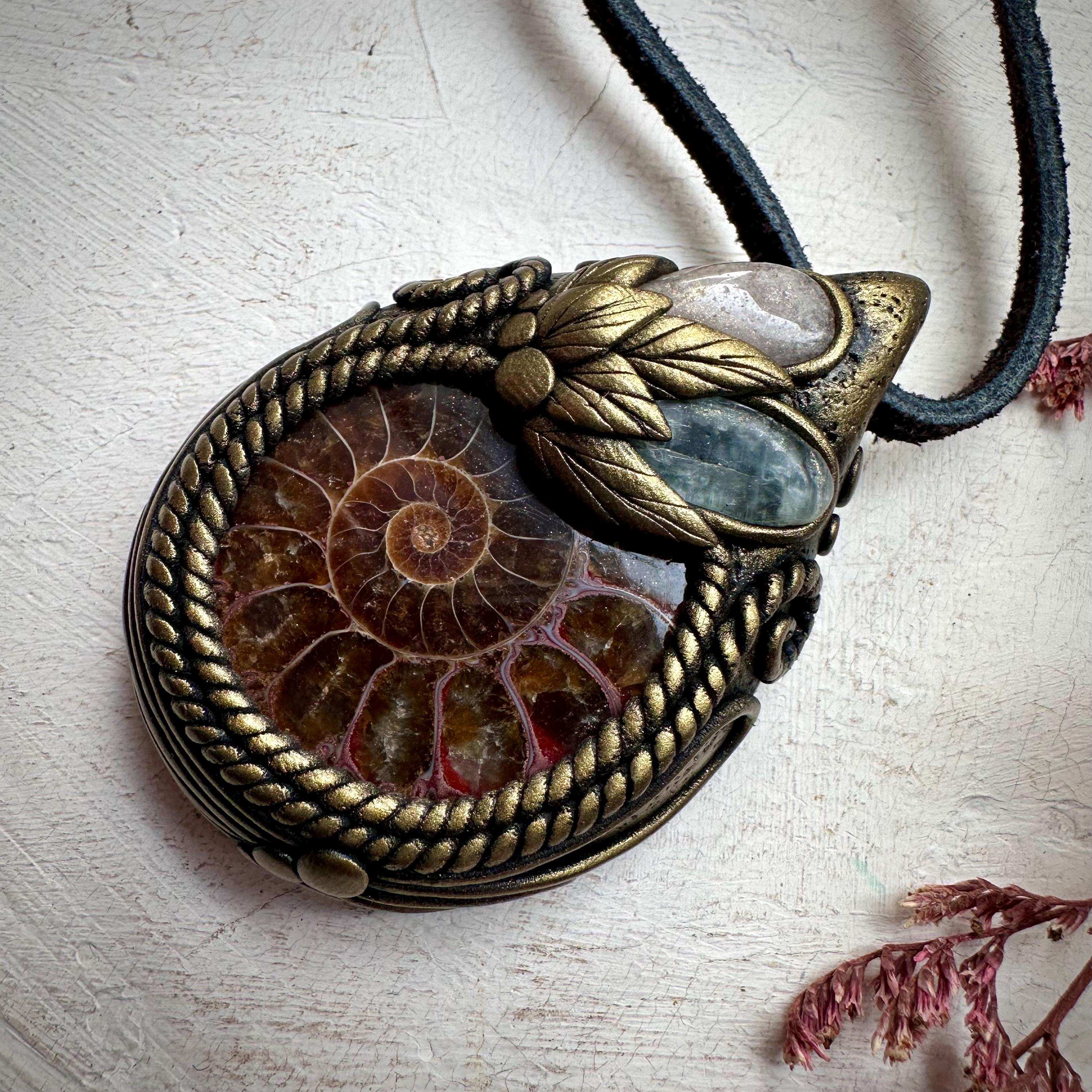Ammonite Green Kyanite and Morganite Necklace - FairyGardenGlow
