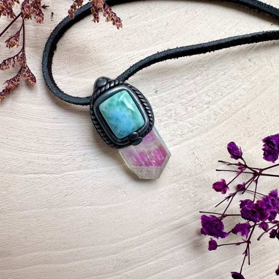 Natural healing crystal necklace – Kunzite, Larimar and Angel Aura