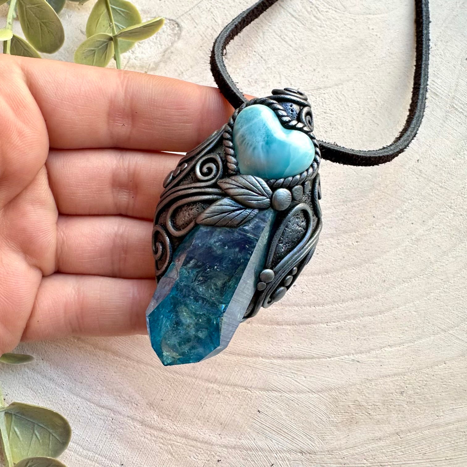 Crystal necklace designed for love calm and attraction