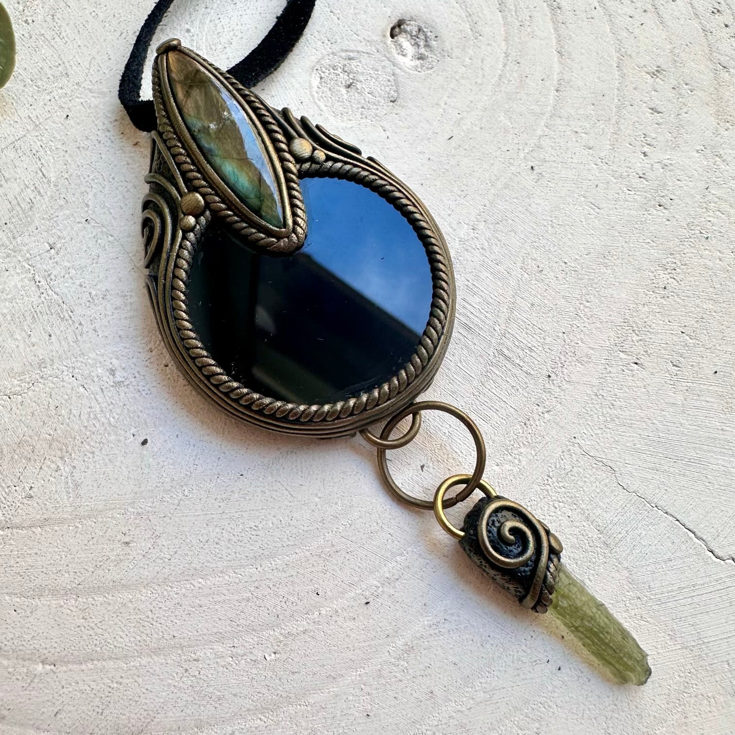 Black Obsidian Mirror necklace with Labradorite and Moldavite