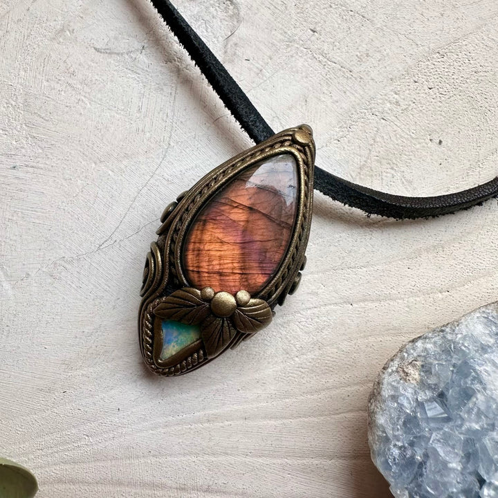 Crystal necklace designed for intuition and creativity