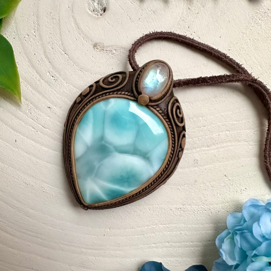 Spiritual gemstone necklace – Larimar and Rainbow Moonstone