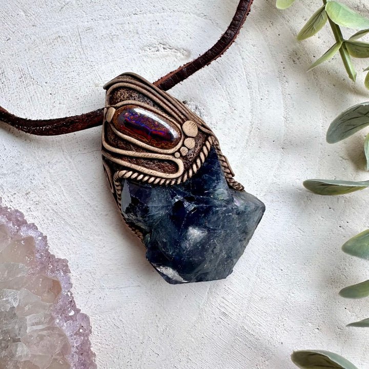 Healing crystal pendant with fluorite and opal