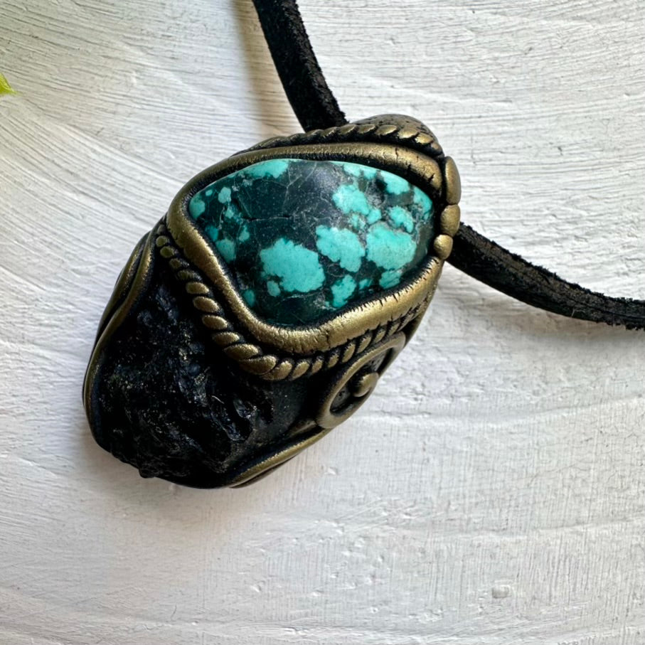 Black Tektite and Turquoise Crystal Necklace – Healing Gemstone Pendant for Clarity and Protection