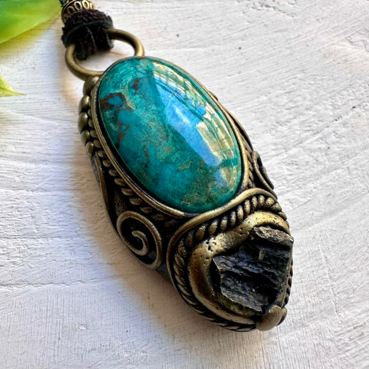 Chrysocolla Moldavite Pendant – Healing Stone Jewelry with Adjustable Leather Cord
