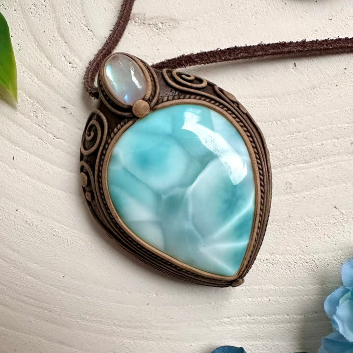 Healing crystal necklace with Larimar and Moonstone