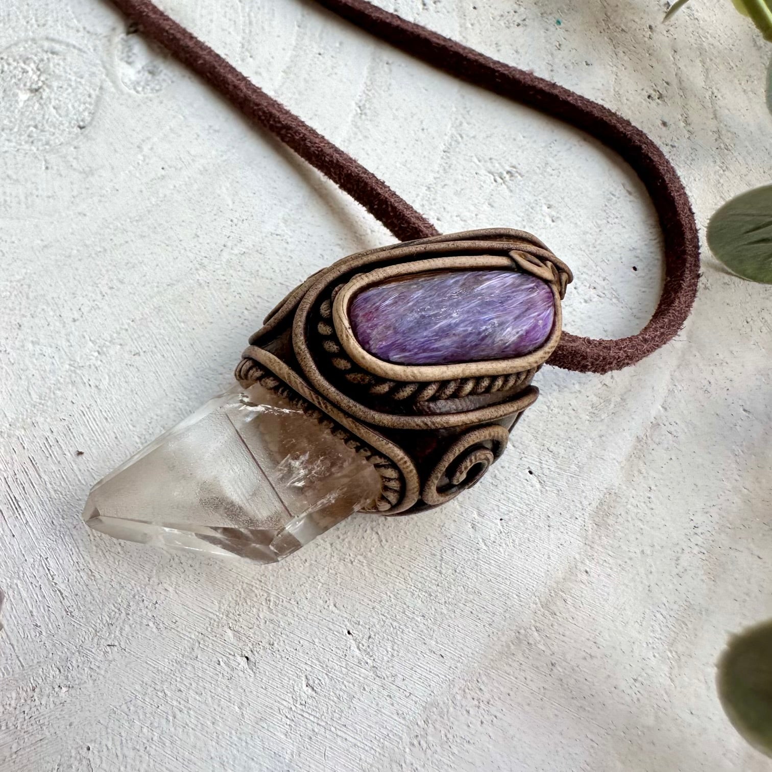 Spiritual jewelry combining quartz and charoite