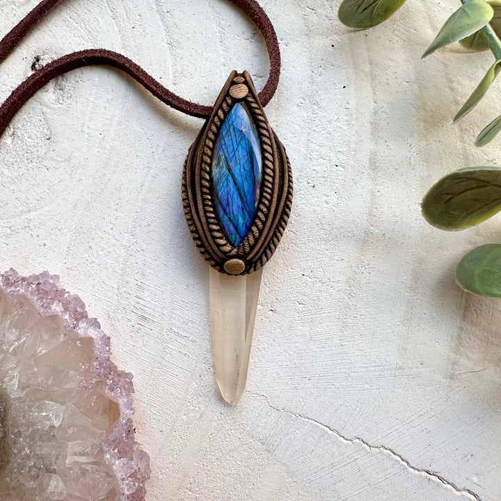 Healing crystal pendant with lemurian seed quartz and labradorite
