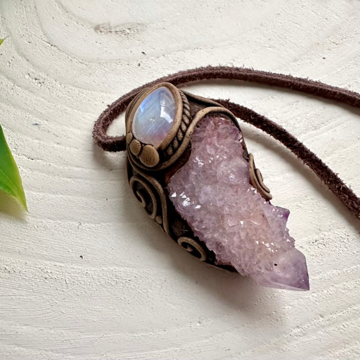 Healing crystal pendant necklace – Spirit Quartz and Moonstone