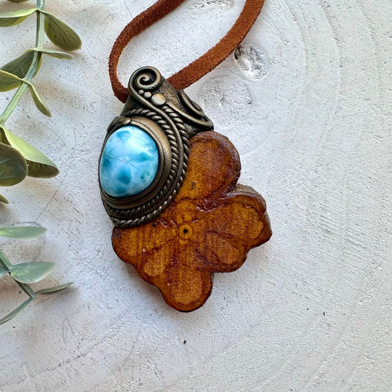Handmade necklace with larimar gemstone and bi caapi vine