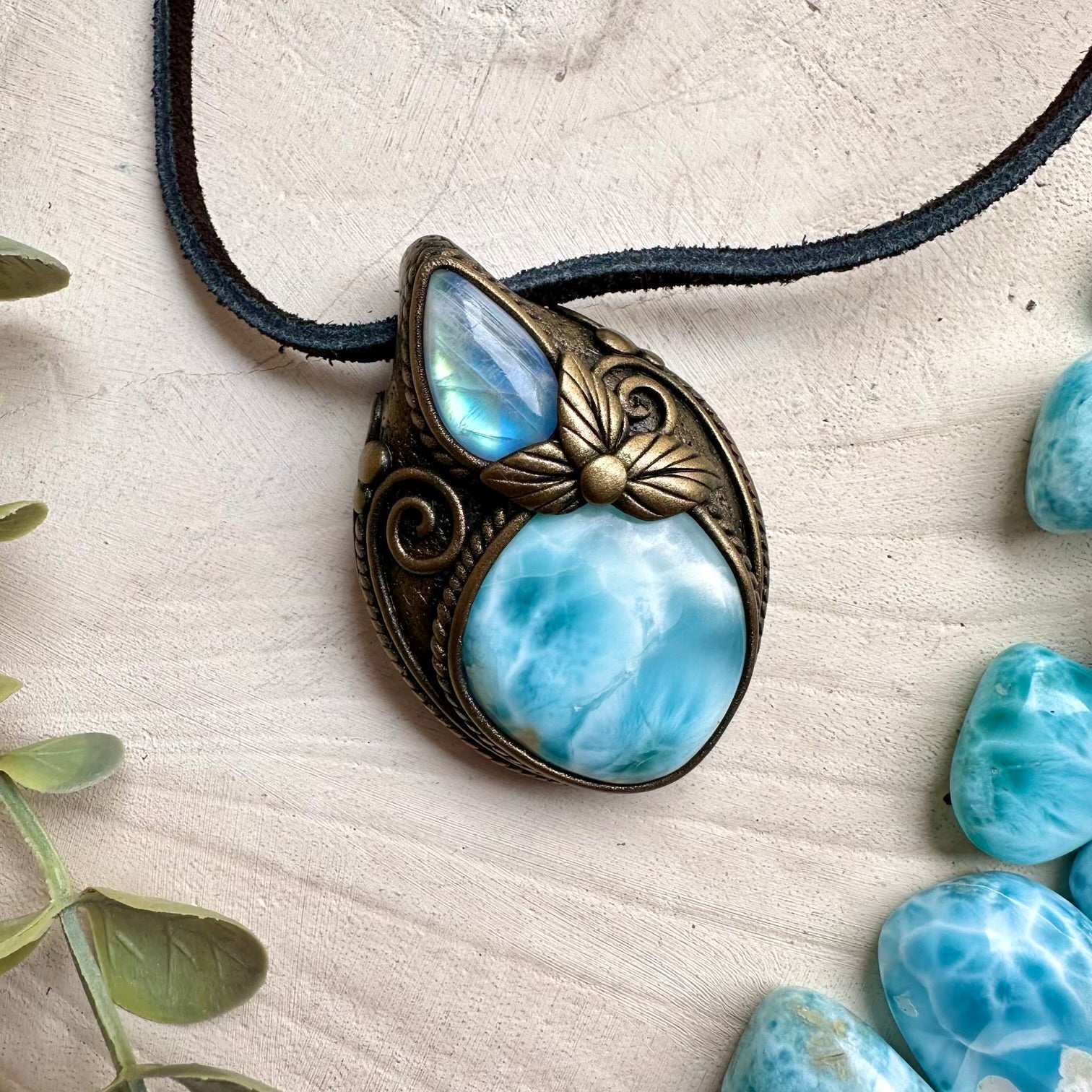 Healing crystal pendant with larimar and moonstone