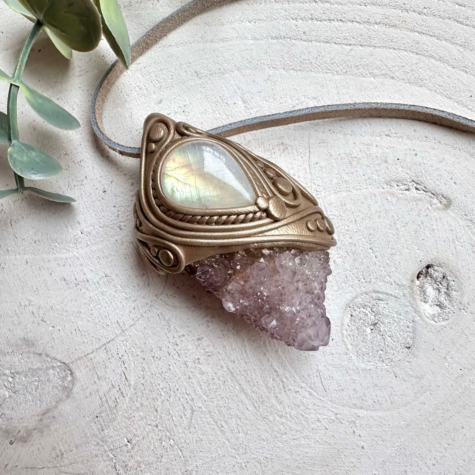 Healing crystal pendant with spirit quartz and moonstone