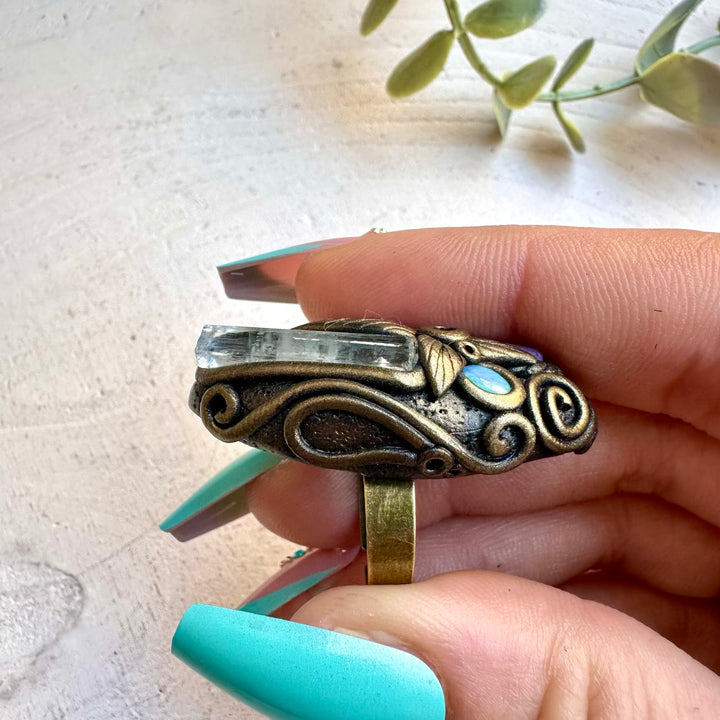 One of a kind aquamarine gemstone ring