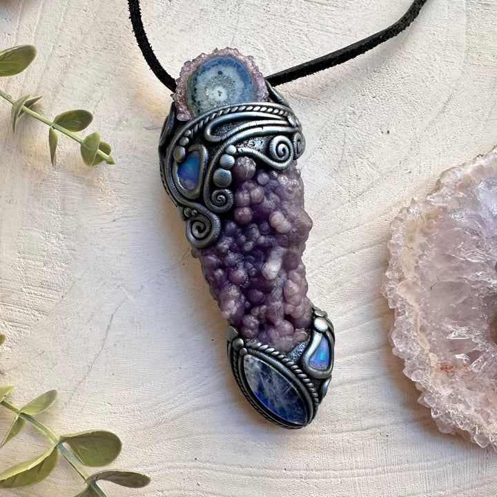 Grape chalcedony wand pendant with rainbow moonstone