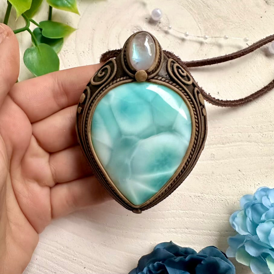 Ocean-blue Larimar pendant with Moonstone gemstone