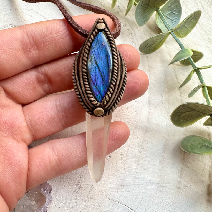 Spiritual jewelry combining lemurian quartz and labradorite