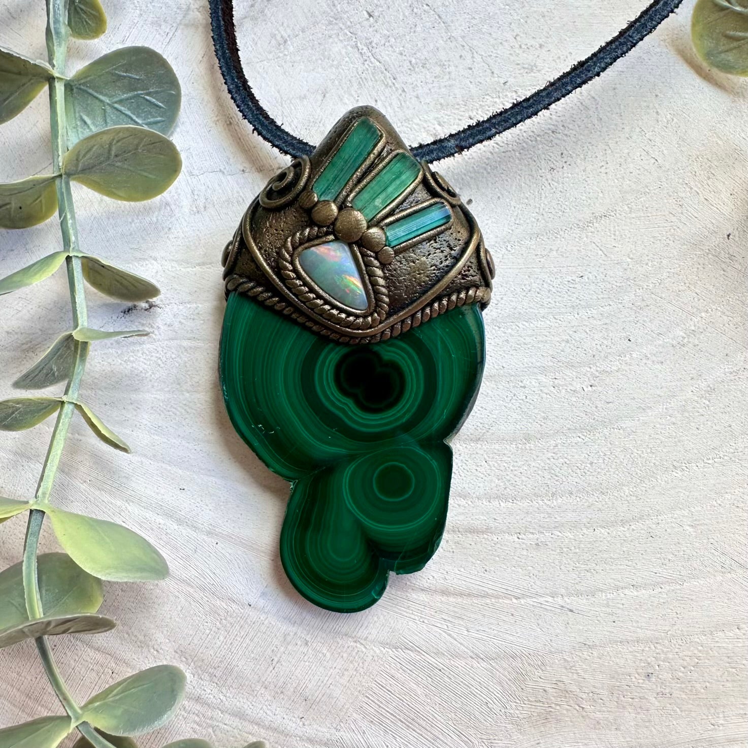 Healing crystal necklace with malachite and Australian opal