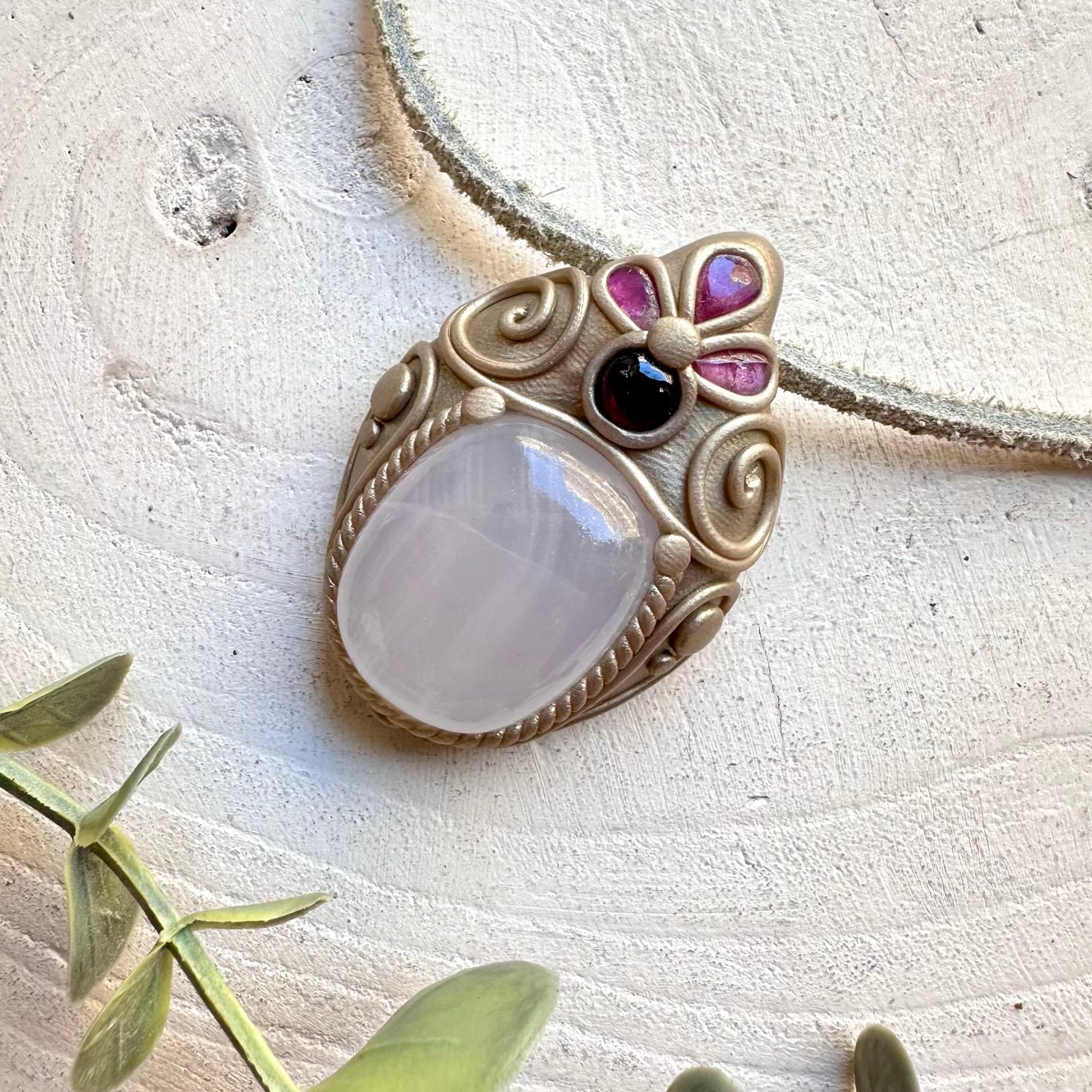 Boho jewelry protection amulet crystal necklace with natural heart healing gemstones