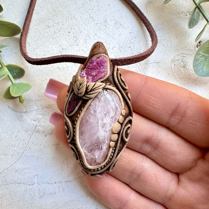 Crystal necklace designed for love passion and emotional strength