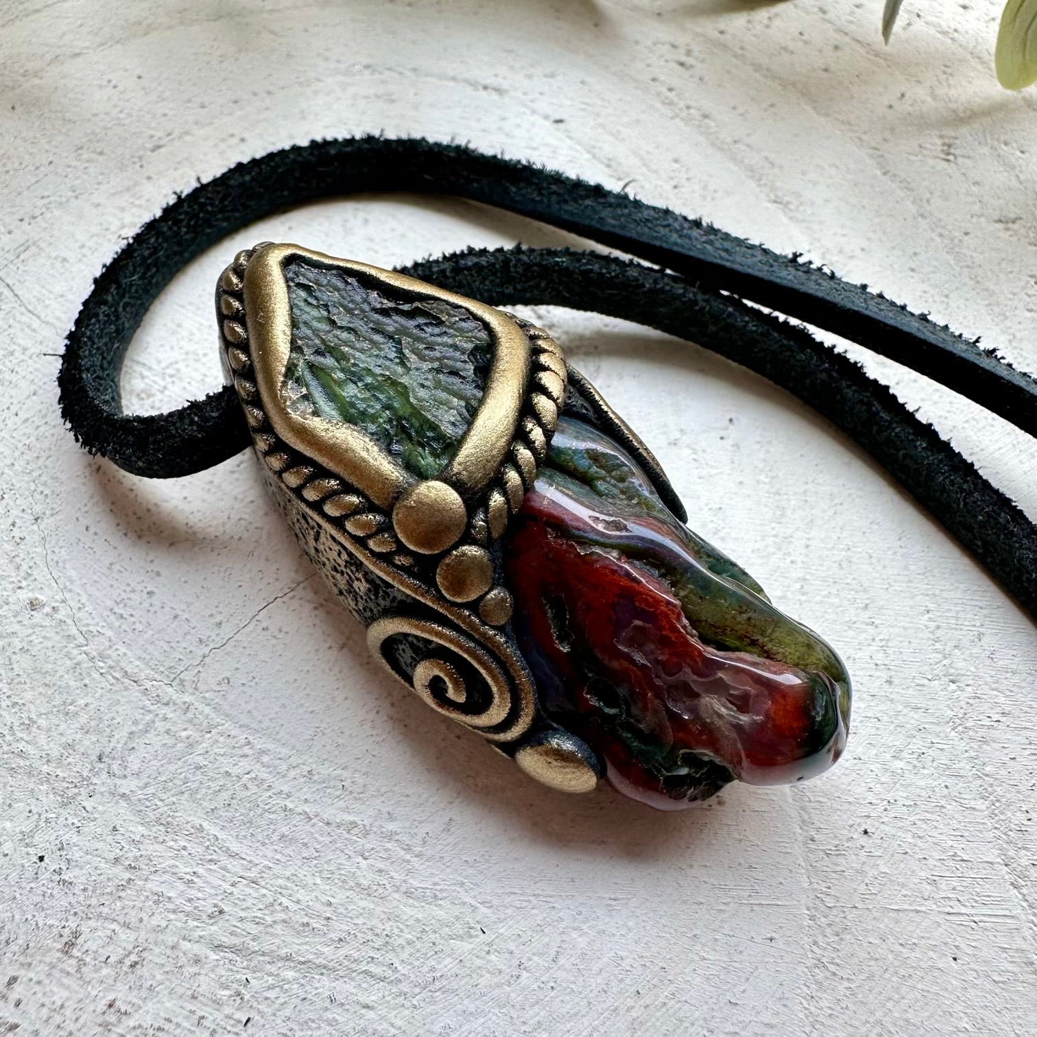 Healing crystal pendant with moldavite and bloodstone