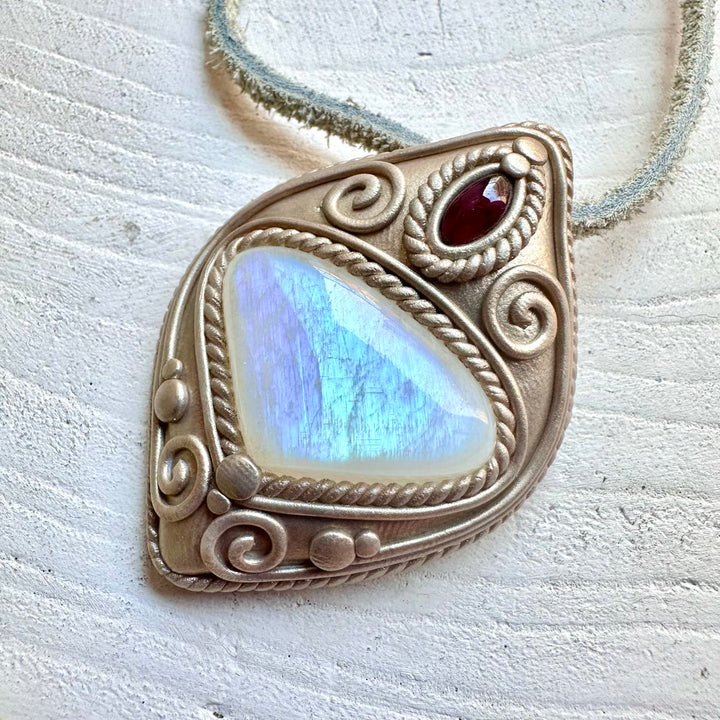 Healing crystal necklace fantasy jewelry moonstone gemstone pendant