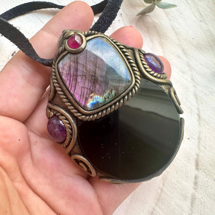 Natural gemstone necklace for intuition and emotional strength