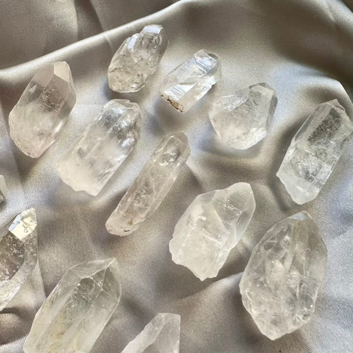 Clear Quartz Crystal – Natural Healing Stones for Energy, Clarity & Manifestation (5 or 10 Pieces Set) - FairyGardenGlow