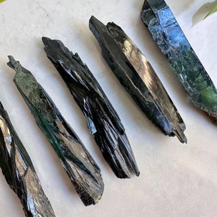 Natural green Vivianite – medium crystal blade for display