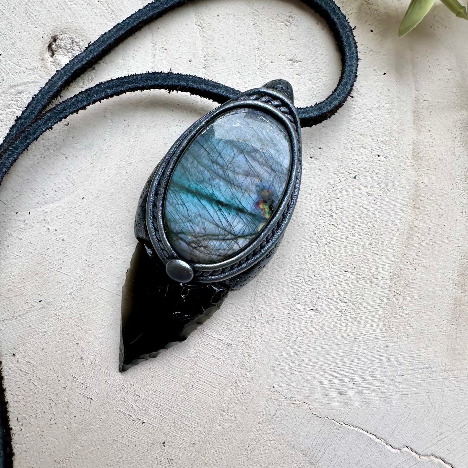 Handmade obsidian arrowhead necklace with labradorite