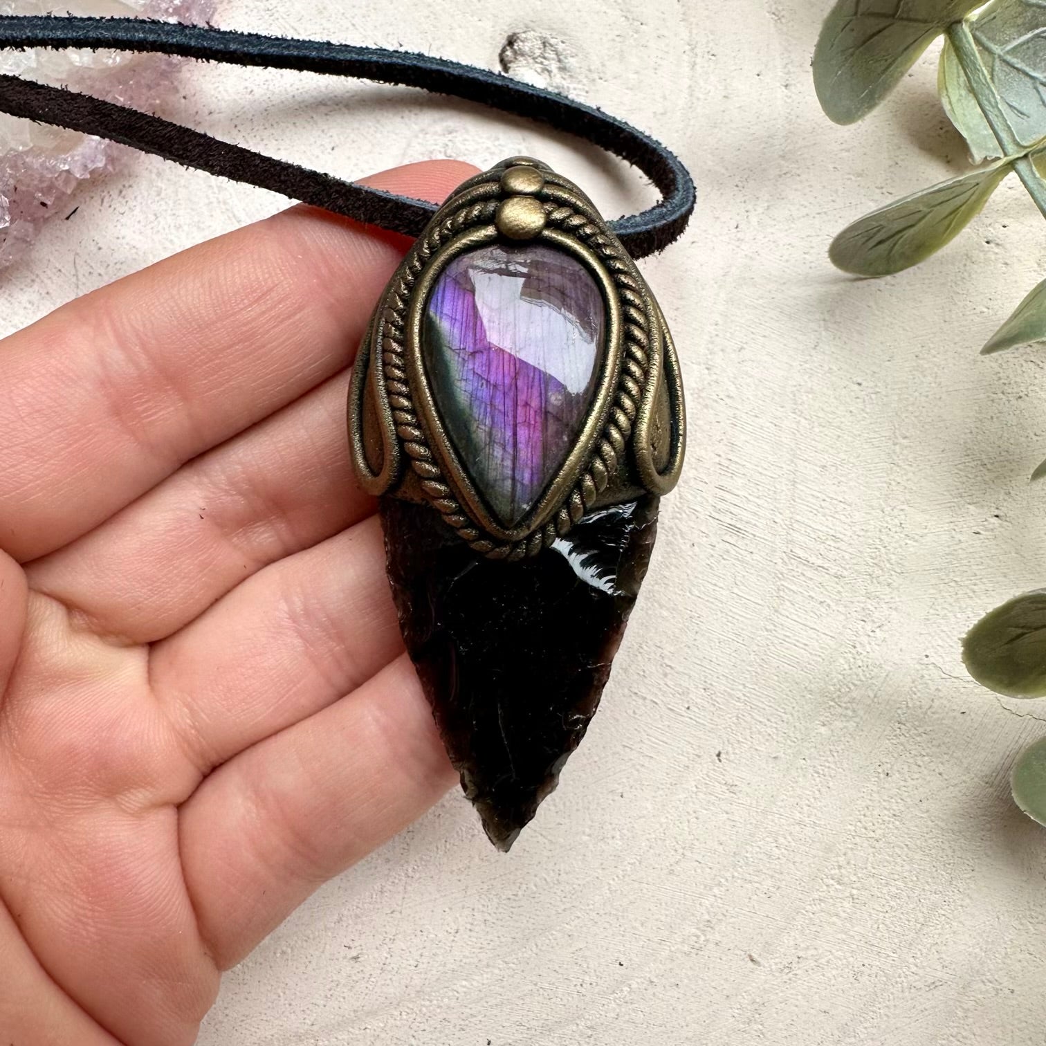 Natural gemstone necklace with obsidian and labradorite