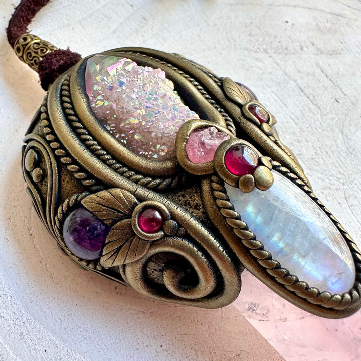 Crystal healing necklace designed with Rose Quartz and carefully selected gemstones for meditation and rituals.