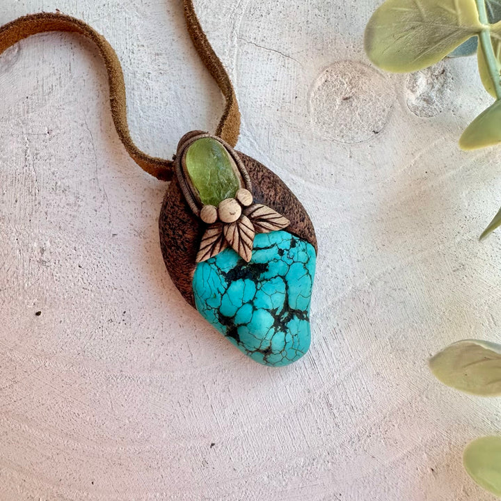 Turquoise necklace with Peridot gemstone pendant