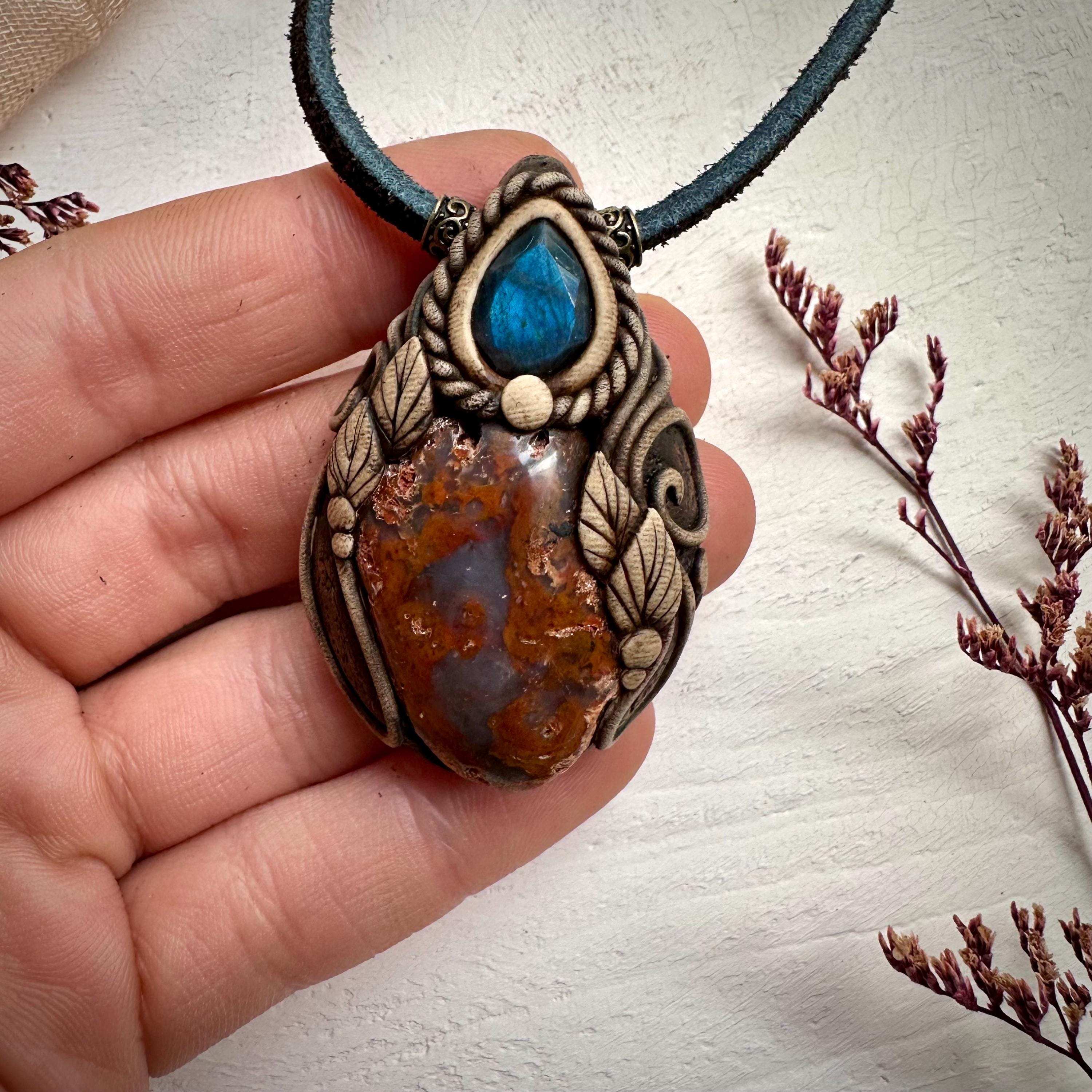 Petrified Wood and Labradorite Pendant Necklace - FairyGardenGlow
