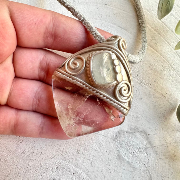 Boho jewelry protection amulet crystal necklace with golden and blue gemstones