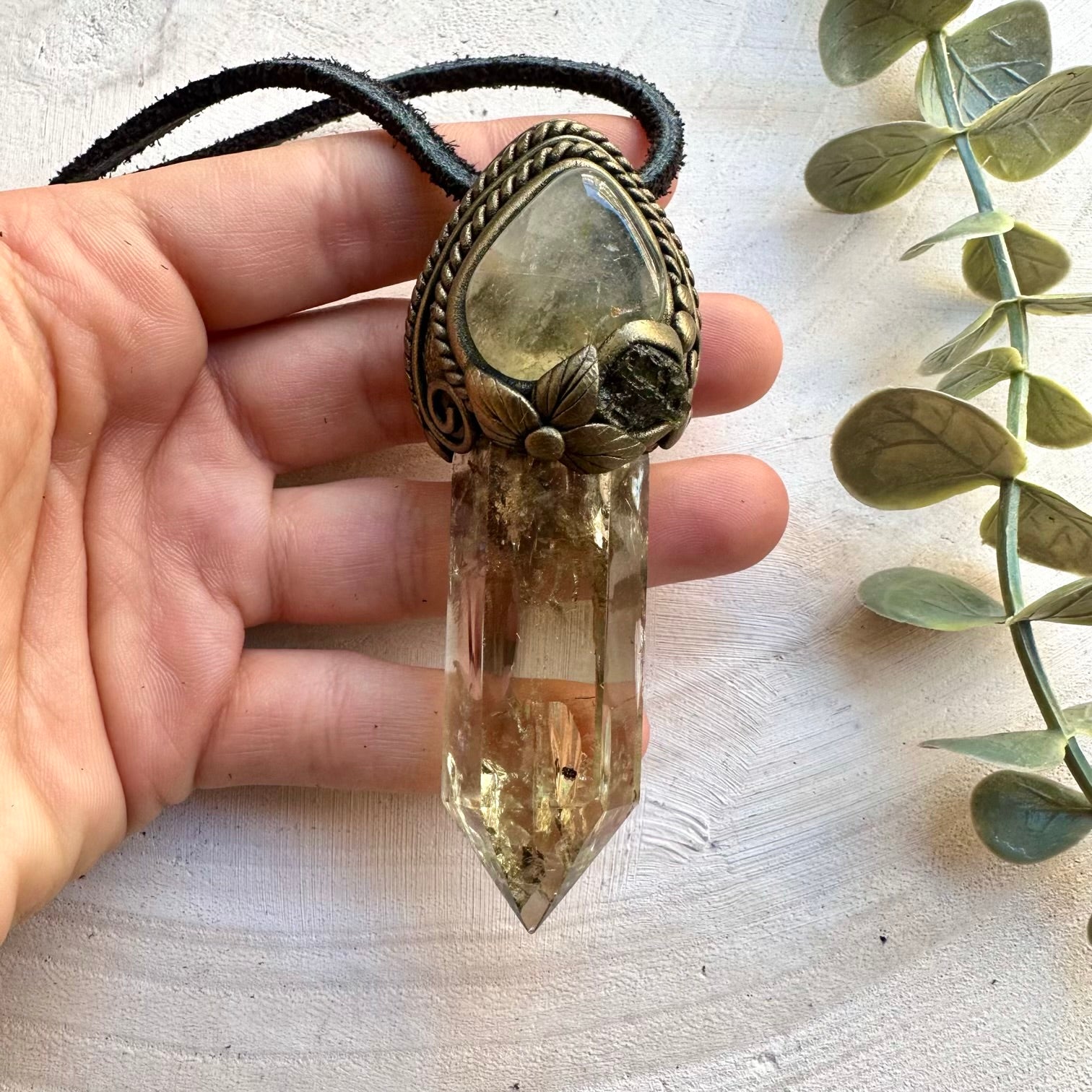 Manifestation crystal wand with citrine and topaz