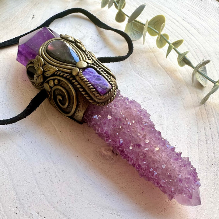 Handmade protection crystal wand with Spirit Quartz, Black Onyx and Labradorite natural gemstones.