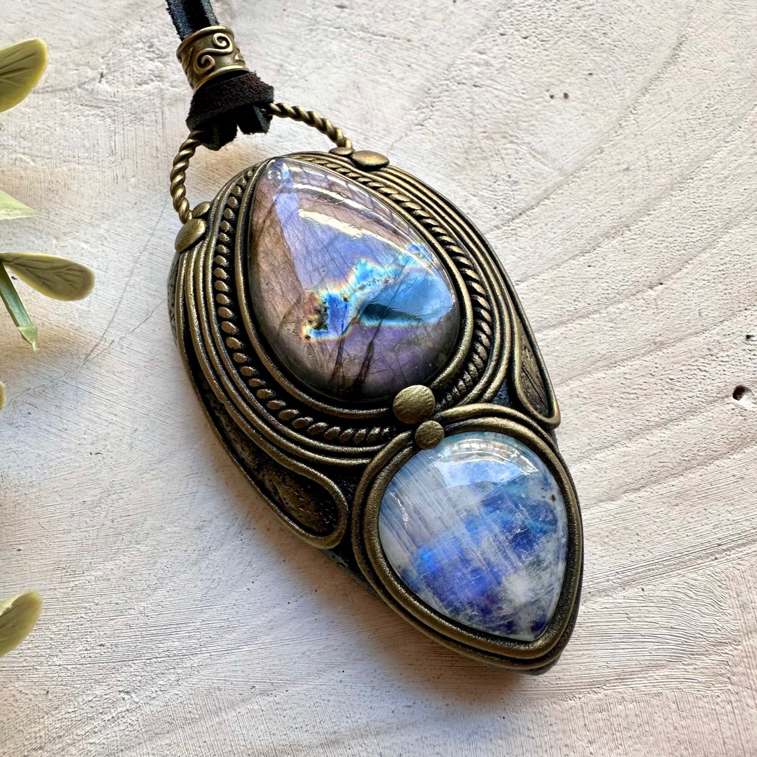 Spiritual jewelry combining labradorite and moonstone