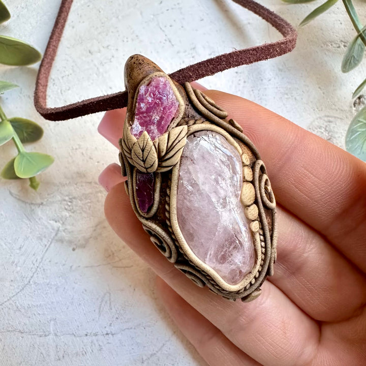 Healing crystal pendant with rose quartz and garnet