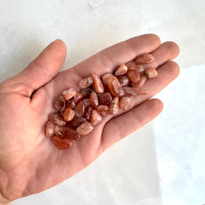 Sunstone Chips – Natural Small Polished Crystals for Joy, Energy & Creativity (Crystal Lot for Jewelry Making) - FairyGardenGlow