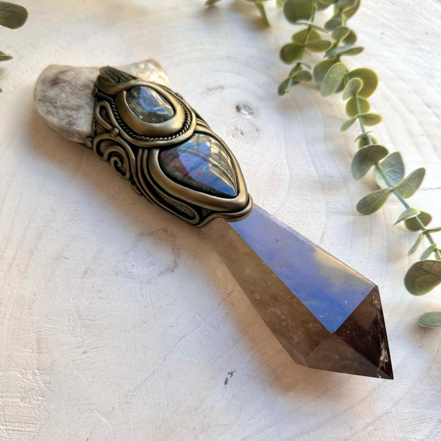 Spiritual energy wand with labradorite and moldavite