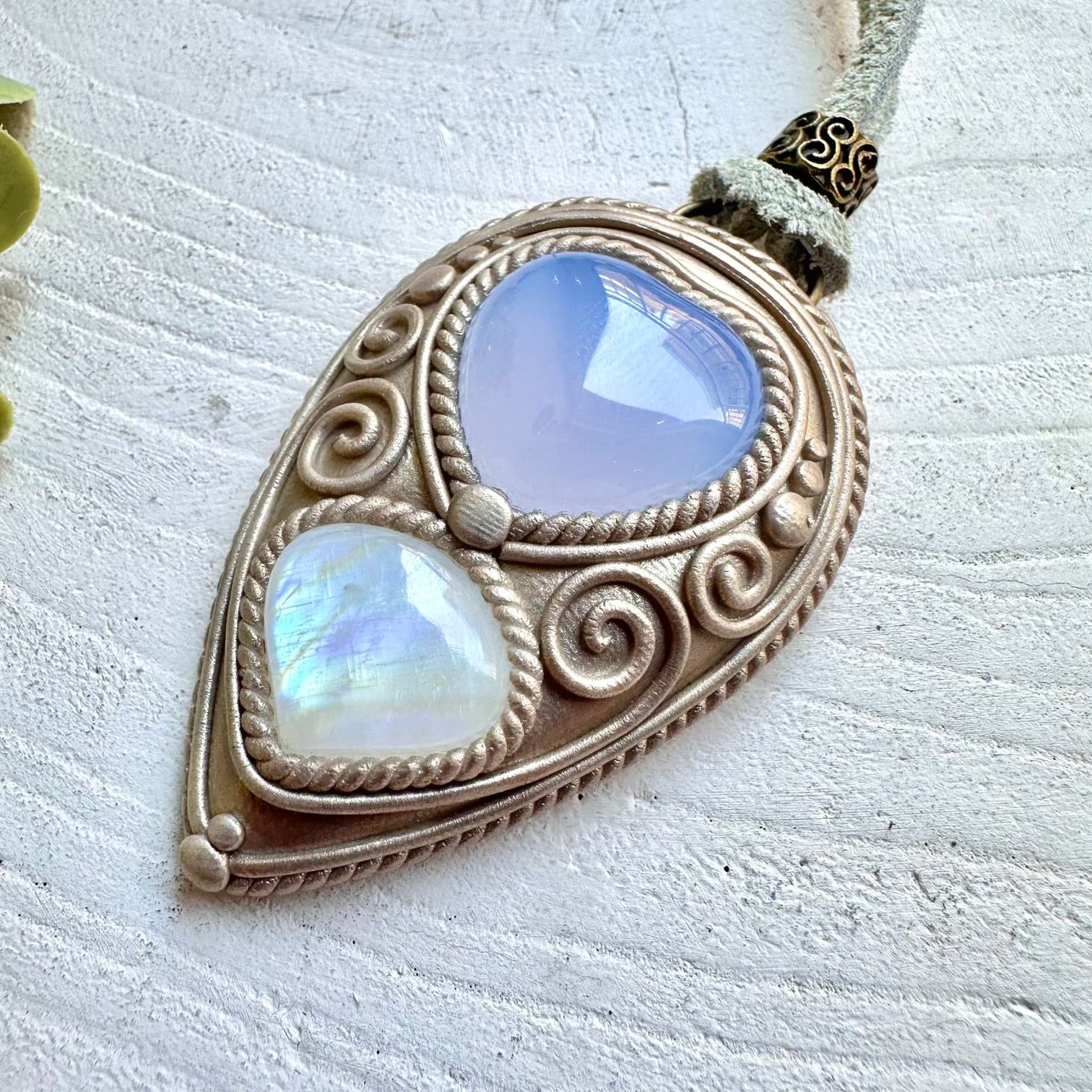 Metaphysical crystal jewelry handmade boho gemstone pendant necklace