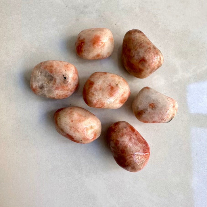 Sunstone Polished Stone – Natural Healing Gemstone for Joy, Confidence & Positive Energy (1 or 5 Pieces) - FairyGardenGlow