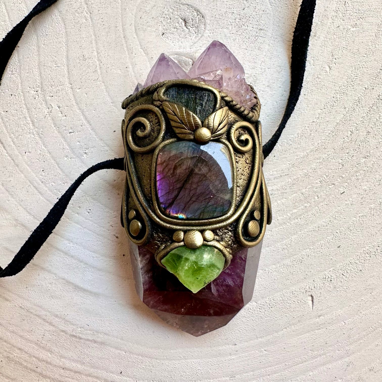 Handmade Super Seven Quartz healing crystal wand pendant necklace with Spirit Quartz Cluster, Labradorite, Moldavite and Peridot.