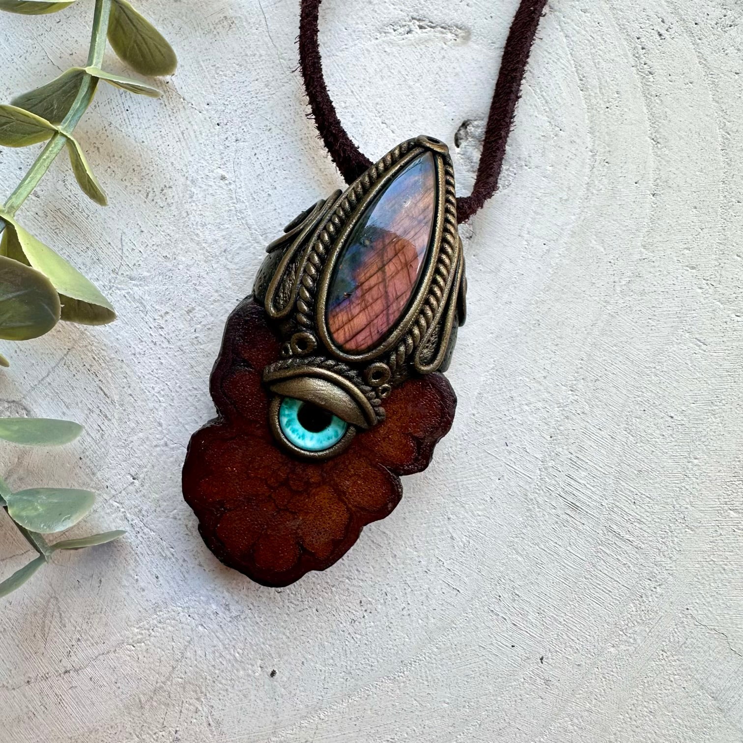 Handmade necklace with ayahuasca vine and labradorite gemstone